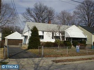 1st image of 212 W Underwood Ave
