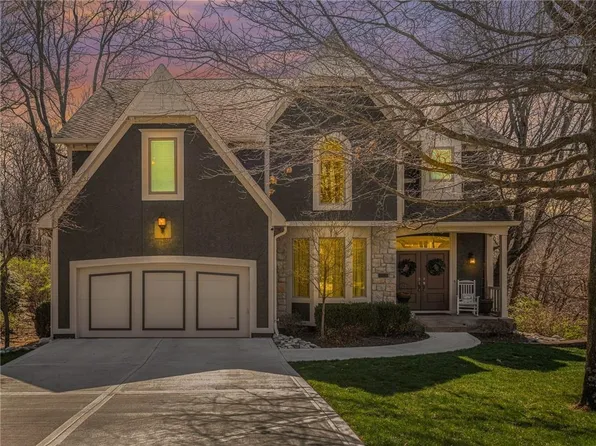 8337 NW Harbour Pl, Kansas City, MO 64152