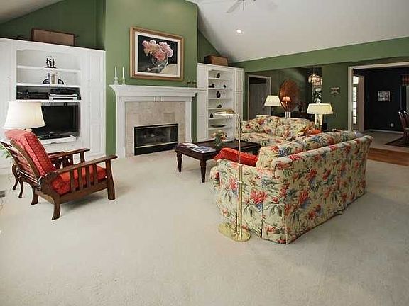 2nd image of 8633 Gordonshire Dr