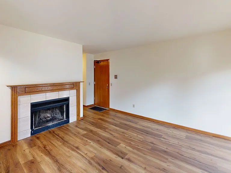 High Point Commons Apartments — Photo 145
