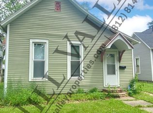 918 S 8th St, Terre Haute, IN 47807