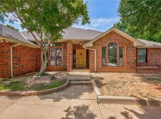 10921 Woodbridge Rd, Oklahoma City, OK 73162