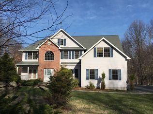 17 Perona Rd, Andover, NJ 07821