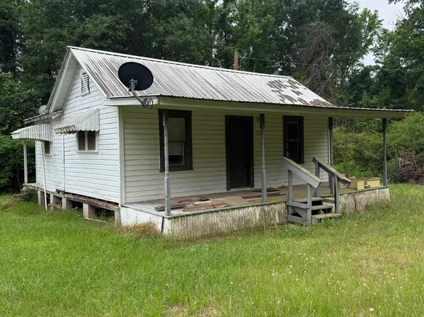 5853 Wallace Rd, Texarkana, AR 71854