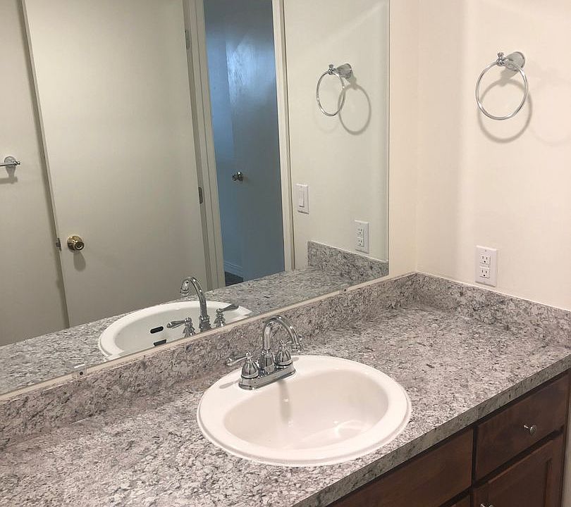 1st image of 3298 Alberta Ave NE #0