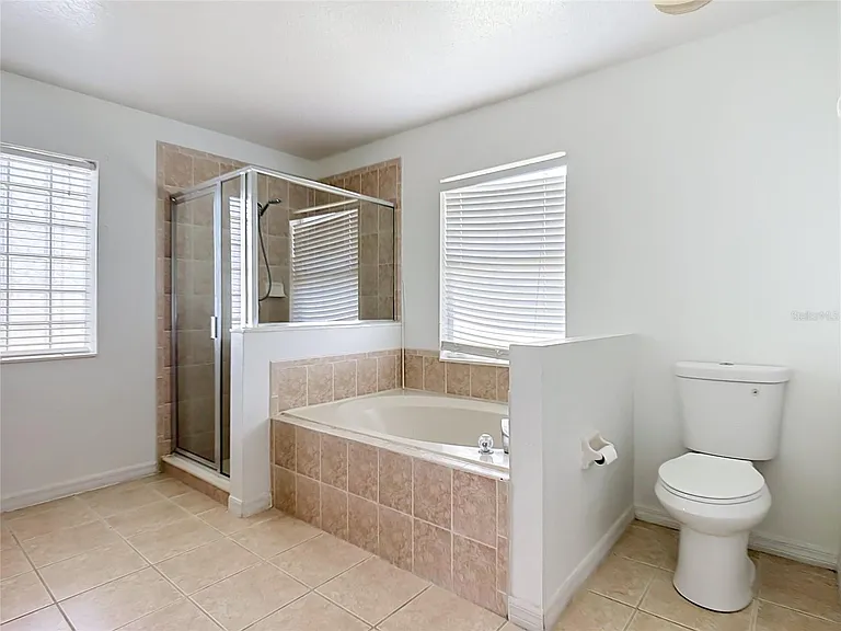 1001 Eiffel Ln — Photo 22