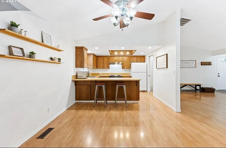 20380 SW Clarion St — Photo 2