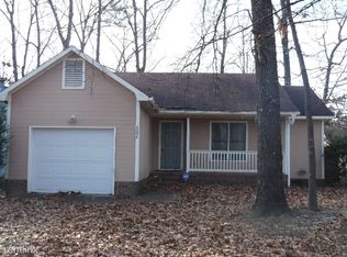 6694 Winchester St, Fayetteville, NC 28314
