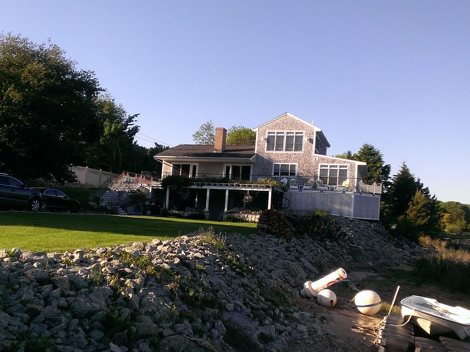 2nd image of 258 Bayview Ave