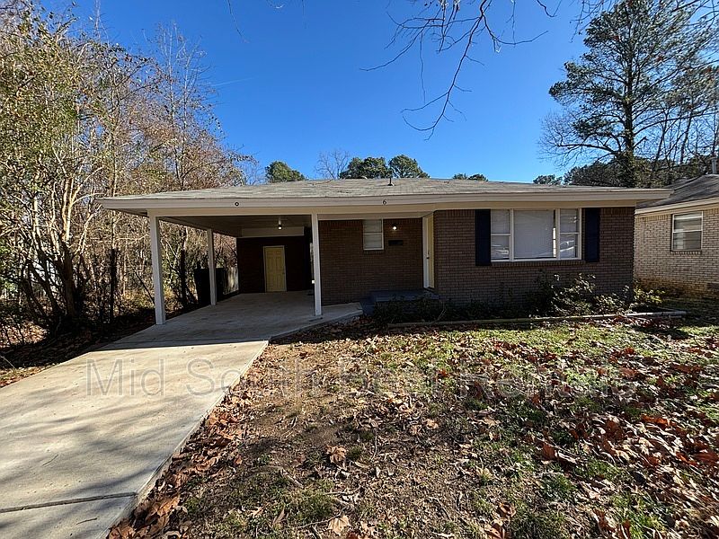 1st image of 6 Point O Woods Dr
