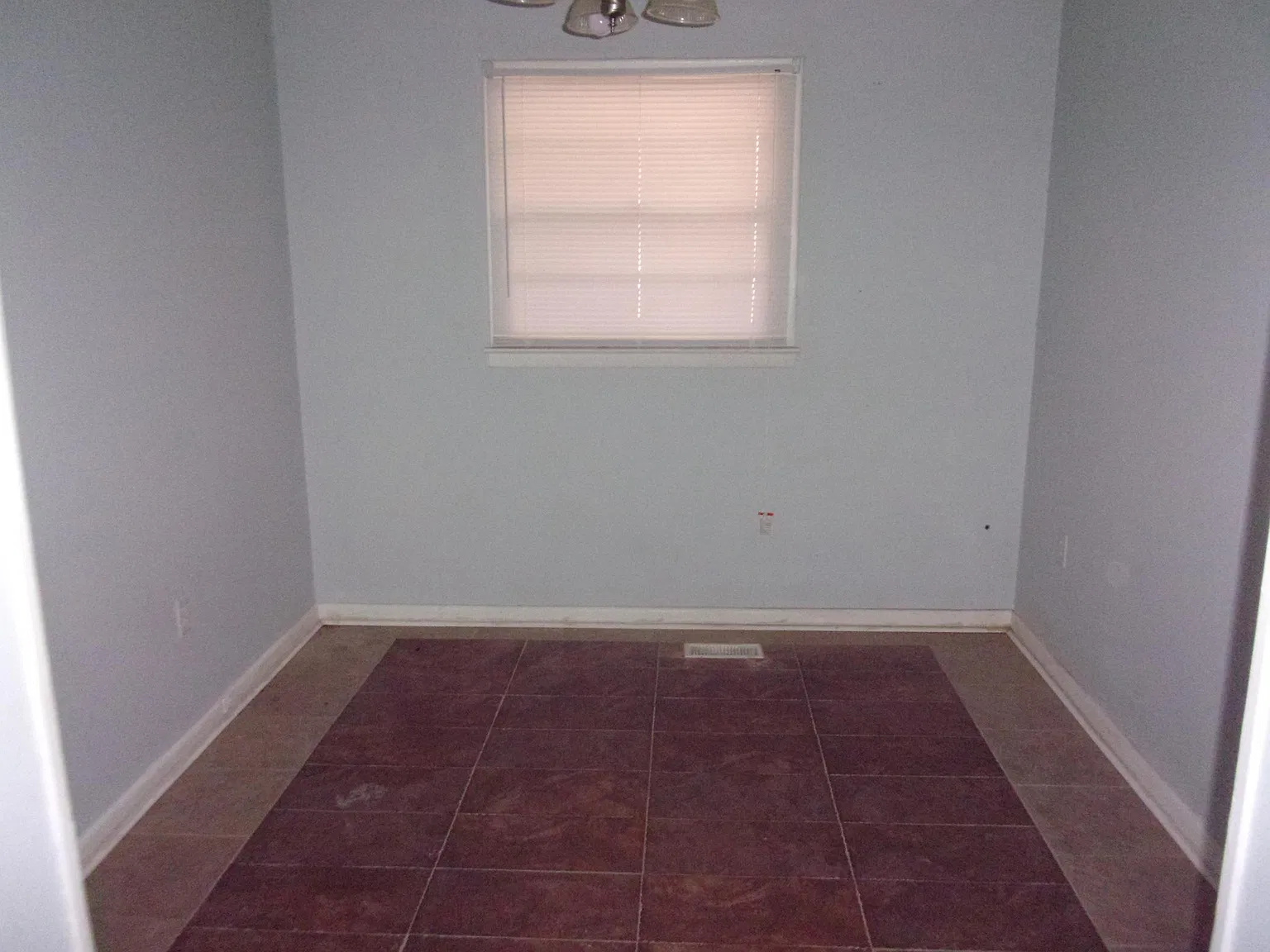 2 bed, 1248 sqft, $800 — Photo 4