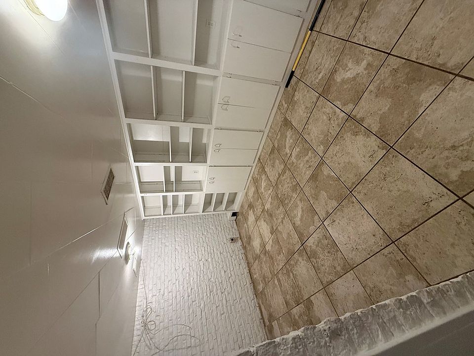 2nd image of 3005 W Michigan Ave