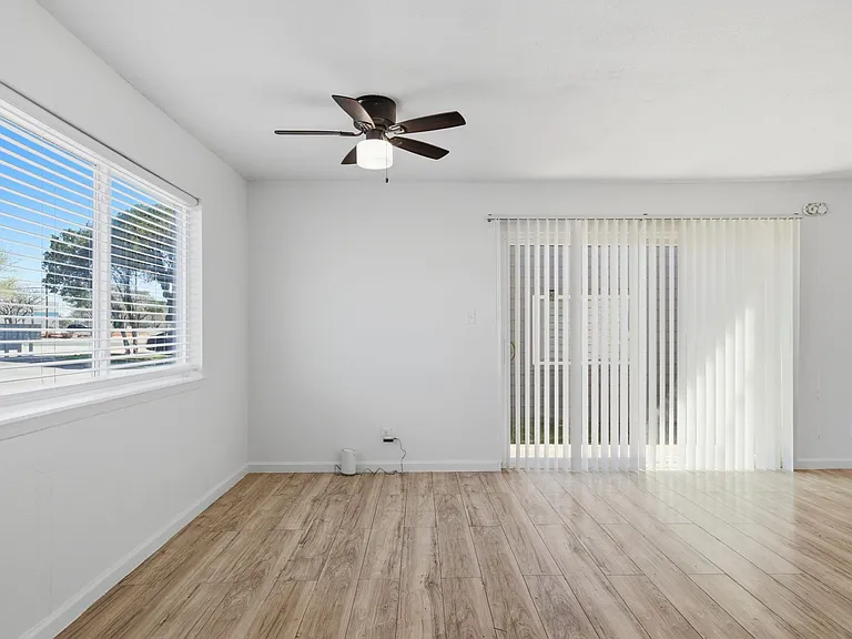 2705 Windswept Cv — Photo 28