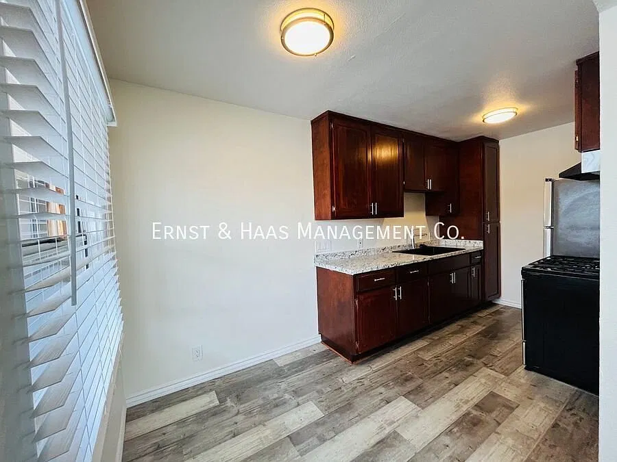 Wonderful 1-Bedroom Apartment in Prime Long Beach! — Photo 4