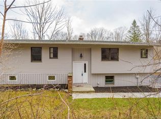 2 Cloverleaf Dr, New Fairfield, CT 06812