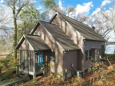 11 West Dr, Hartville, OH, 44632