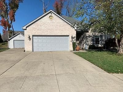 2nd image of 2703 Trails Way