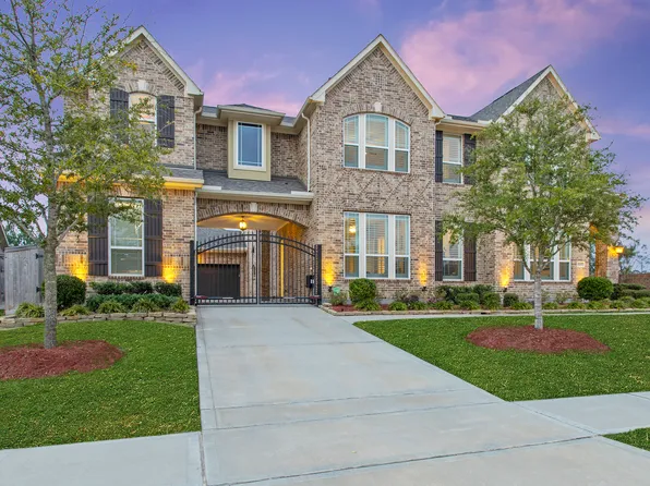 9202 Tracewood Canyon Ln, Tomball, TX 77375