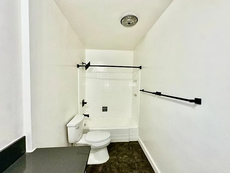 6607 N. Figueroa St. — Photo 40