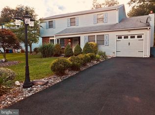 854 Phillips Rd, Warminster, PA 18974