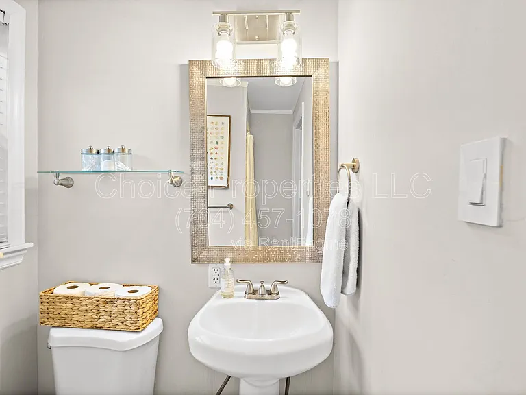 832 Stanfield Dr — Photo 24