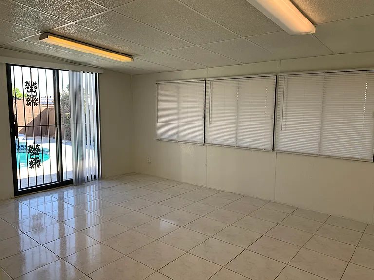 7300 Lattimore Dr — Photo 5