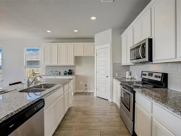 216 Trellis Blvd — Photo 8