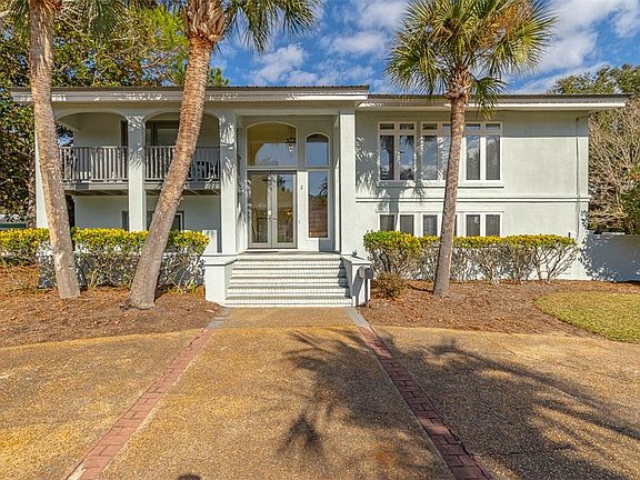 5th image of 8 Dexter Ln