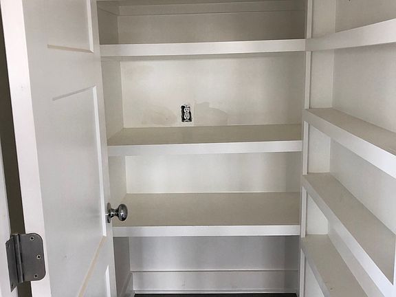 5th image of 1153 Britannia Way