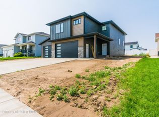 1343 46th Ave W, Dickinson, ND 58601