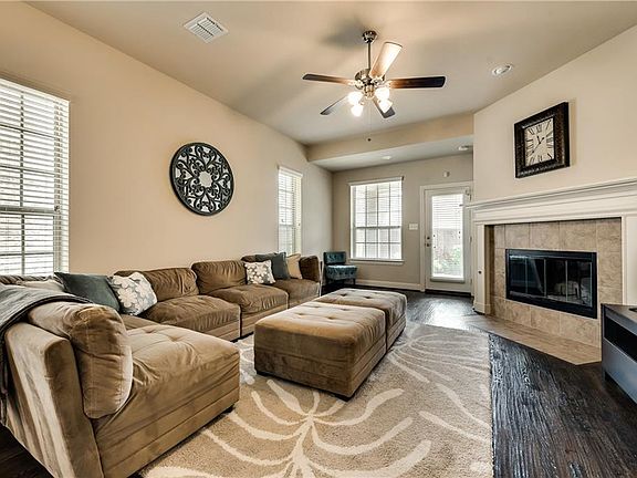 3rd image of 309 Eastland Dr