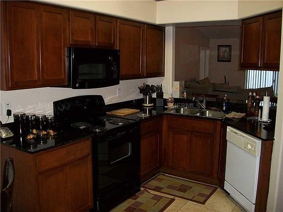 2nd image of 6938 Sotra St