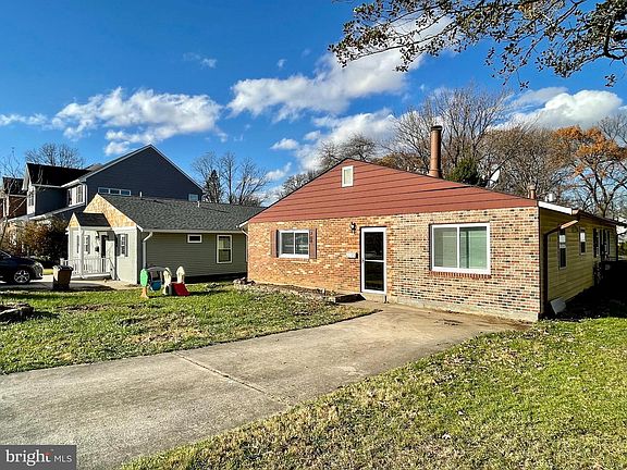 2nd image of 208 Crabb Ave