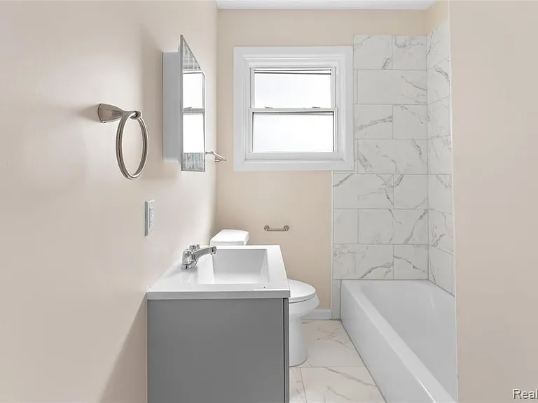 2995 Richton St #3 — Photo 11