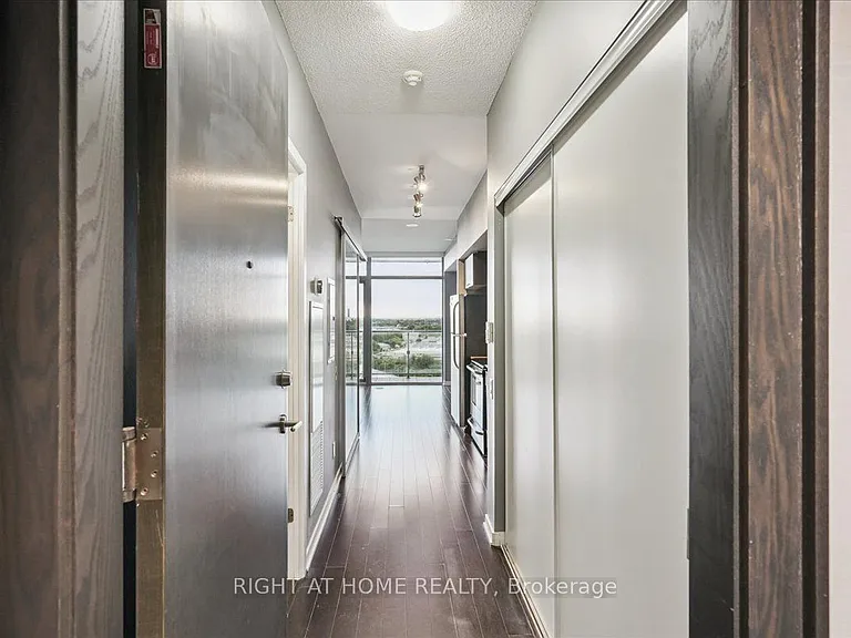 105 Queens Cay W #1607 — Photo 6