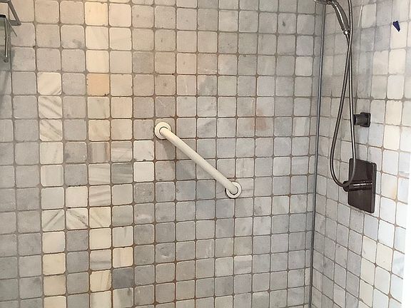 2nd image of 45-04 11th St #2