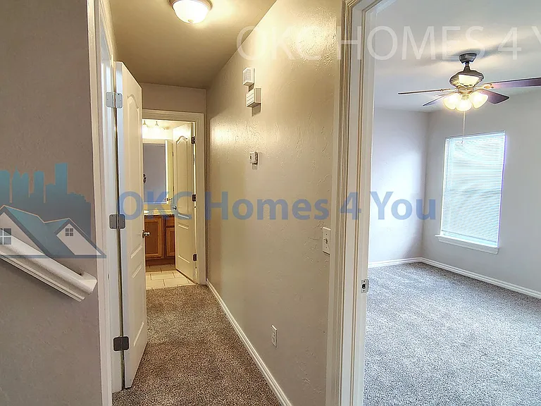 606 Garrison Ln — Photo 12