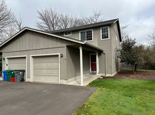 2127 W Irwin Way, Eugene, OR 97402