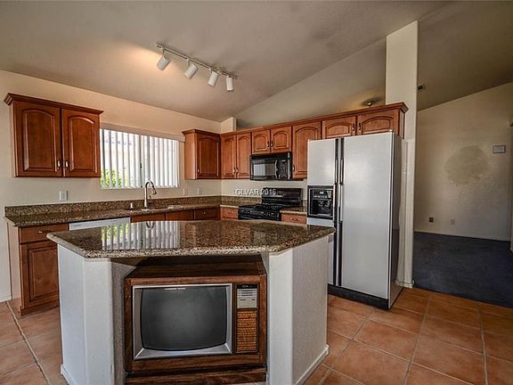 3rd image of 5374 Beaverhead Dr #0