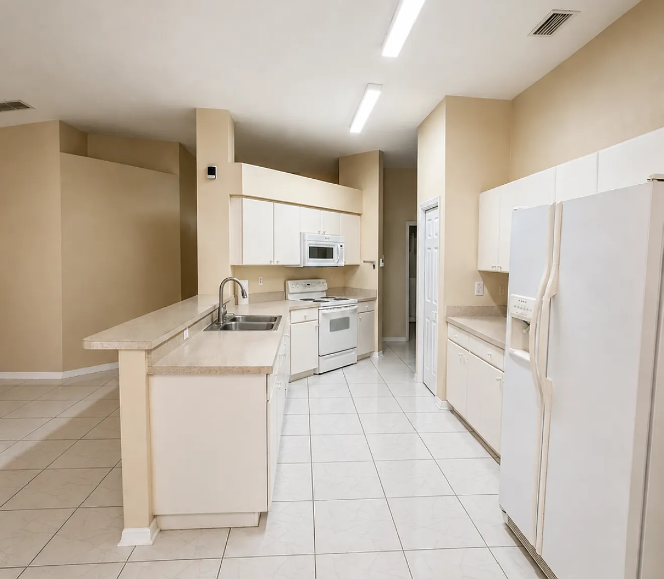 3 bed, 1742 sqft, $2,500 — Photo 4