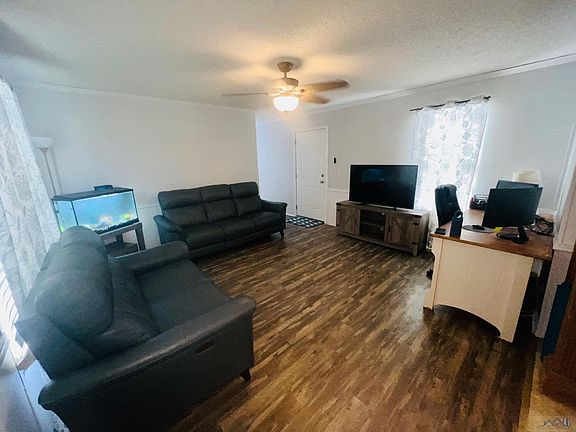 2nd image of 279 Lake Long Dr