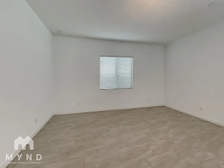 9917 E Thistle Ave — Photo 9