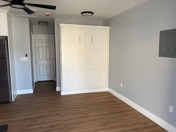 Built in new Murphy bed