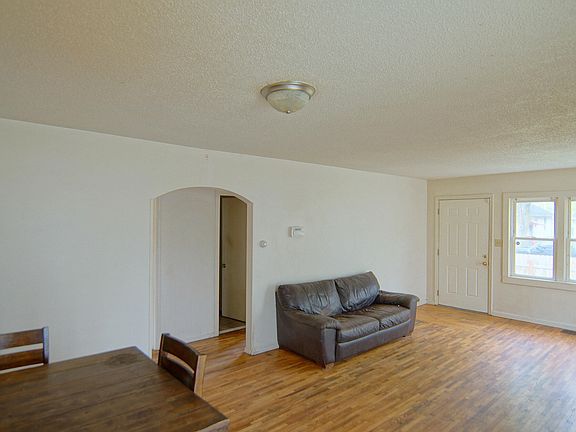 4th image of 1220 Pearl St