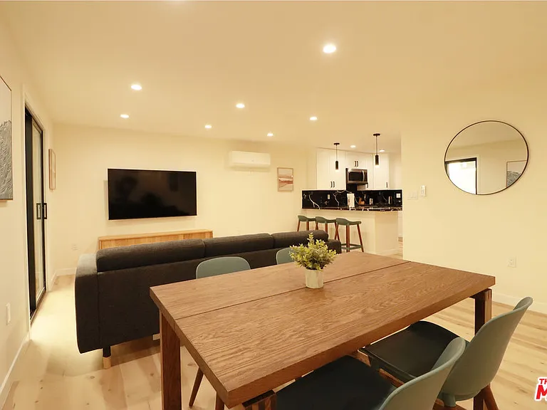 918 N San Vicente Blvd #E — Photo 3