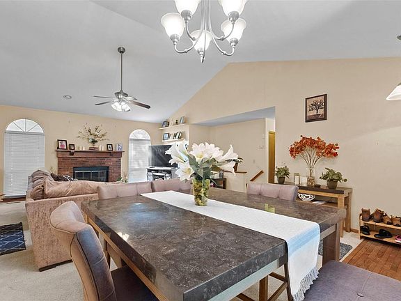 5th image of 2932 Rexford Creek Ct
