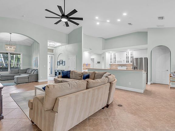3rd image of 27249 River Royale Ct