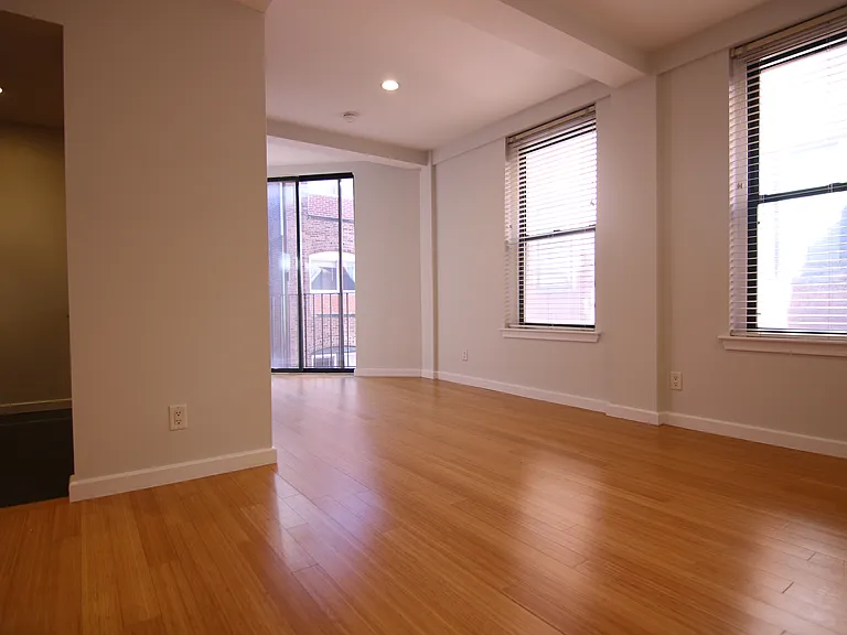 Deacon Court - 1661 Washington Street — Photo 94