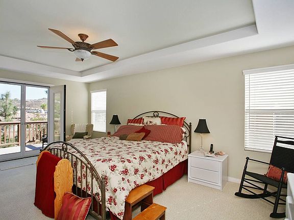 Master Bedroom w/deck