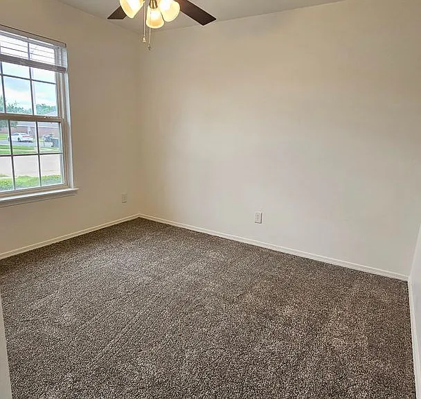 2805 Trailwood Dr — Photo 34